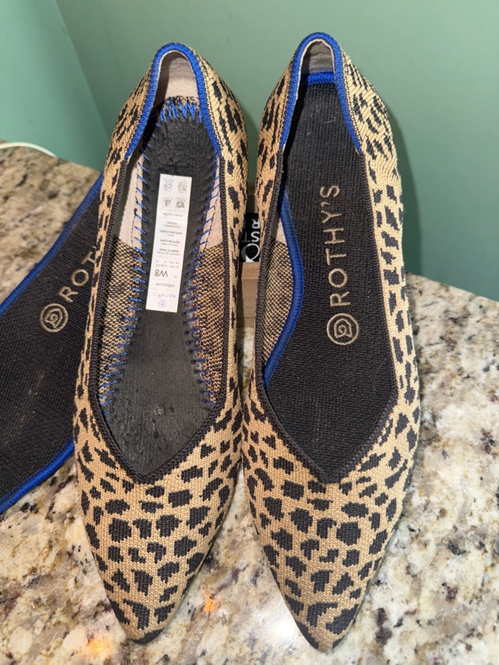 Rothy’s The Point Flats Leopard Print Women’s Size 8 Almond Black Blue Trim - Picture 3 of 6